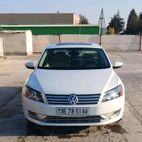 Volkswagen Passat 2012