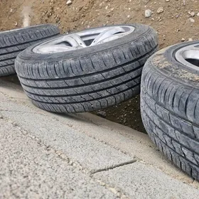 Sailun teker  215/55R17