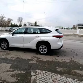 Toyota Highlander Hybrid 2020
