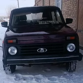 Lada Niva 2000