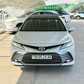 Toyota Camry 2022