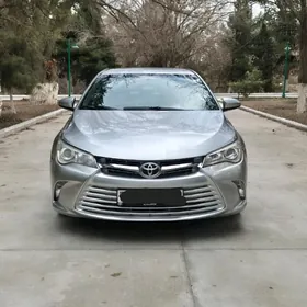 Toyota Camry 2016