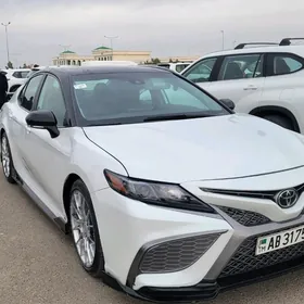 Toyota Camry 2022