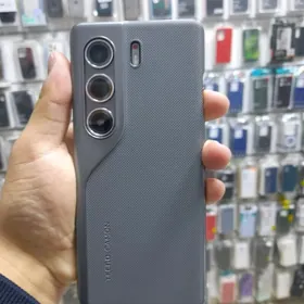 Camon 40 pro