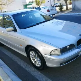 BMW E39 1998