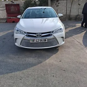 Toyota Camry 2017