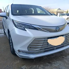 Toyota Sienna 2020