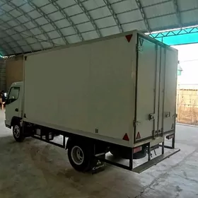 Mitsubishi Canter 2024