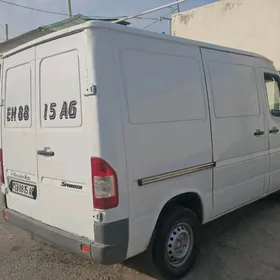 Mercedes-Benz Sprinter 2009