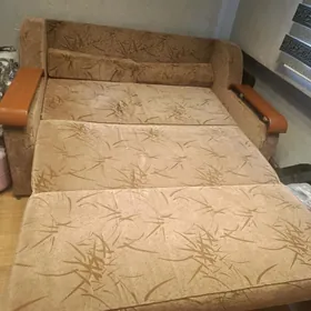 Продается диван аккордеон