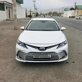 Toyota Camry 2020