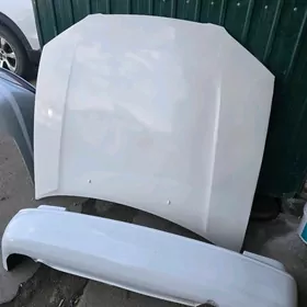 toyota camry babocka kapot