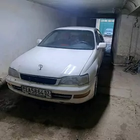 Toyota Corona 1995