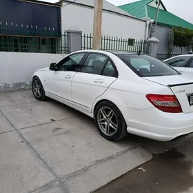 Mercedes-Benz C350 2010
