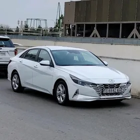 Hyundai Elantra 2021