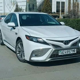 Toyota Camry 2023