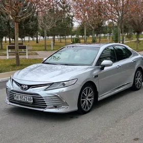 Toyota Camry 2018