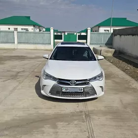 Toyota Camry 2016
