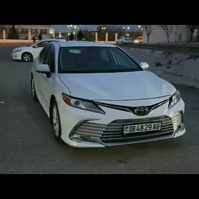 Toyota Camry 2022