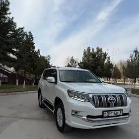 Toyota Land Cruiser Prado 2022