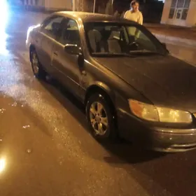 Toyota Camry 2001