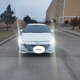 Hyundai Elantra 2021