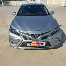 Toyota Camry 2022