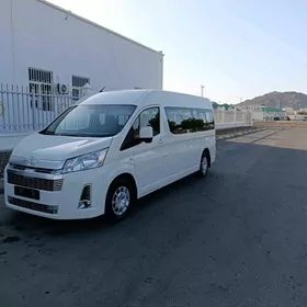 Toyota Hiace 2019
