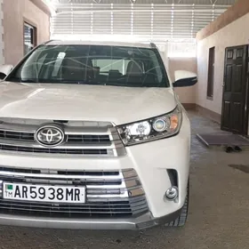 Toyota Highlander 2019