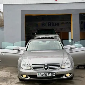 Mercedes-Benz CLS-Class 2005