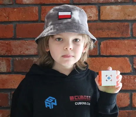 9-летний поляк собрал кубик Рубика быстрее всех в истории