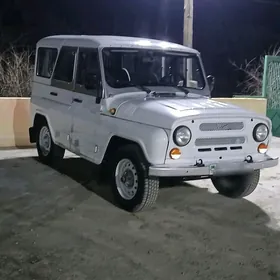 UAZ 469 2012