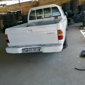 Mitsubishi L200 2004