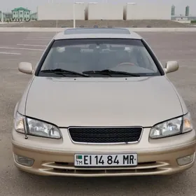 Toyota Camry 2000
