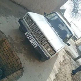 Lada 2107 2000