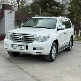 Toyota Land Cruiser 2010