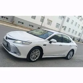 Toyota Camry 2018