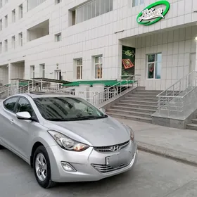 Hyundai Elantra 2012