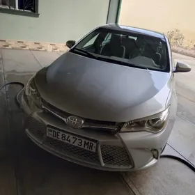 Toyota Camry 2016