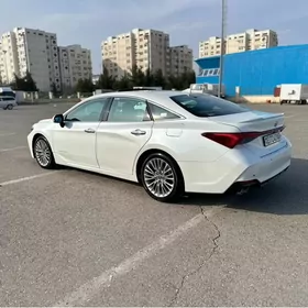 Toyota Avalon 2019
