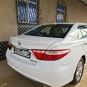 Toyota Camry 2017