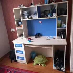 СТОЛ для школьников,компьютерн