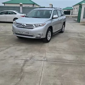 Toyota Highlander 2011