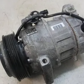 Komressor  Nissan versa 1.8