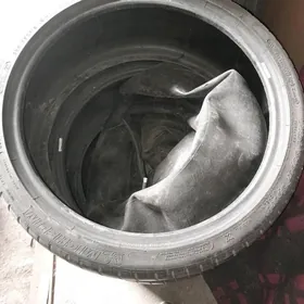 245.35.20.3.шт.Покришка мишлен