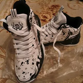 баскетбольные кроссовки