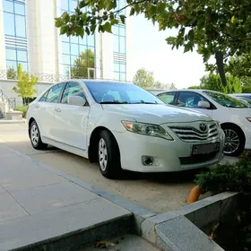Toyota Camry 2010
