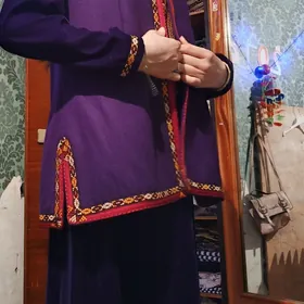 платье и безрукавка