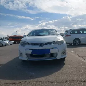 Toyota Corolla 2015
