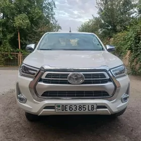 Toyota Hilux 2022